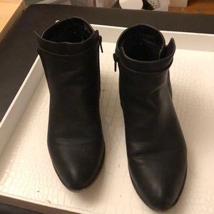 Black Madden Girl booties